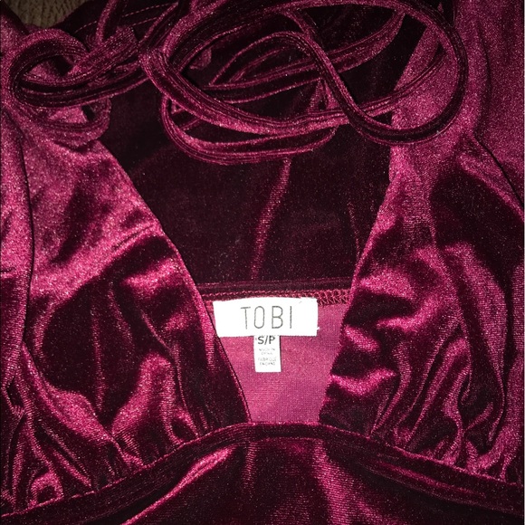 TOBI Velvet Plunge Criss Cross Halter Party Dress - Picture 5 of 7